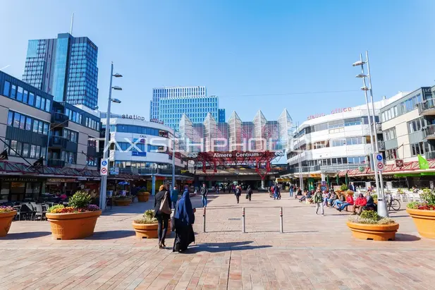 Taxi van Almere naar Schiphol Airport