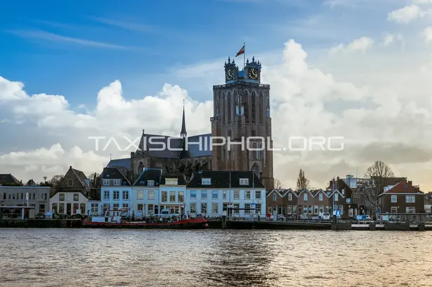 Taxi van Dordrecht naar Schiphol Airport