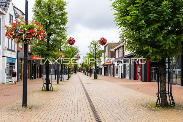 Taxi van Drachten naar Schiphol Airport