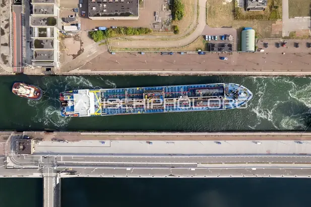 Taxi van IJmuiden naar Schiphol Airport