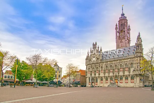 Taxi van Middelburg naar Schiphol Airport