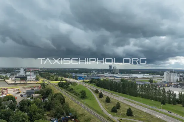 Taxi van Voorst naar Schiphol Airport